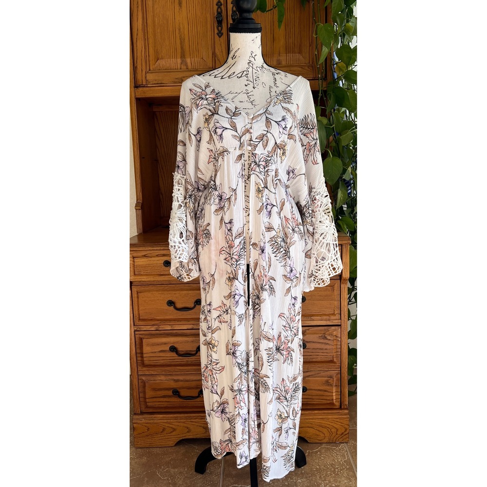 L.I.F.E. Love Is For Eternity BoHo Floral Maxi Kimono Crochet Coverup XL